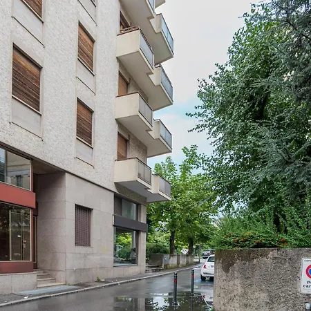 Διαμέρισμα Apt W/ Balcony - 700 M From Borghi Station *